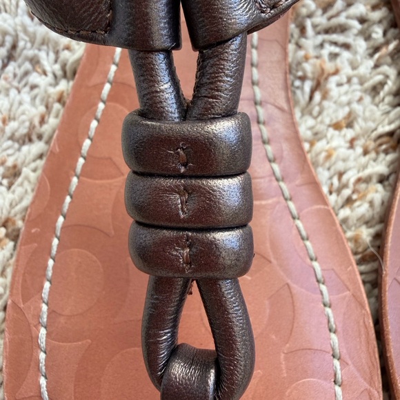 Coach Sandals Size 38 EU: ElegantLeather Design. - Picture 3 of 7
